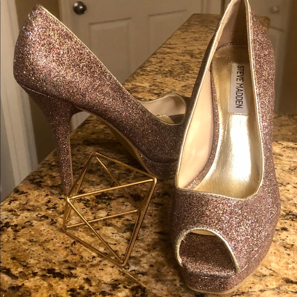 Steve Madden Shoes - Women’s Size 8 Glitter Heels